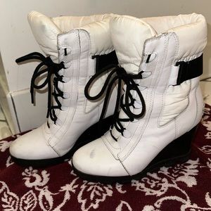 Sorel boots with heels warm and sexy